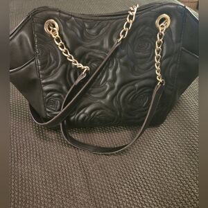 Liz Claiborne Black Faux Leather Quilted Chain Strap Floral Stitched Design